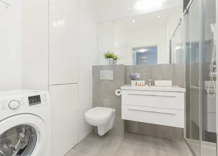 Subtle Colors In With Furnished Balcony By Renters Varsóvia