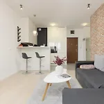 Subtle Colors In With Furnished Balcony By Renters * Warschau